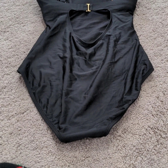 Athleta Black One Piece Swimsuit Built-in Padding with Notch neckline size XS - Picture 5 of 9